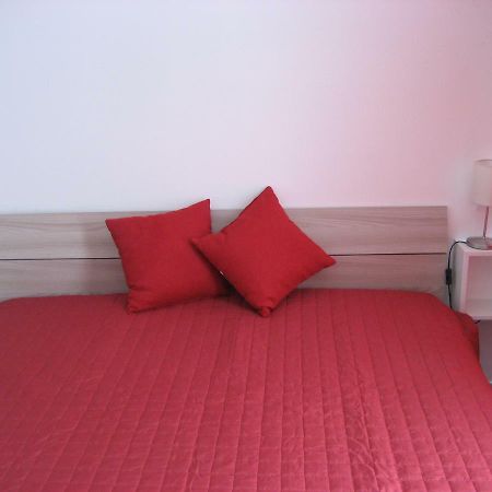 Appartamento Rubino - Lovely Little Flat 3 Minutes From Golf Club 5 Minutes From Lake ソイアーノ・デル・ラーゴ エクステリア 写真